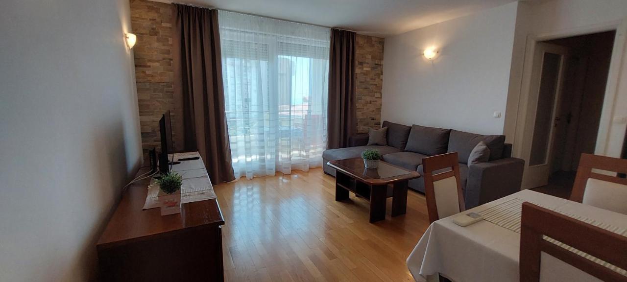 Cozy Apartment With Free Private Parking Спліт Екстер'єр фото